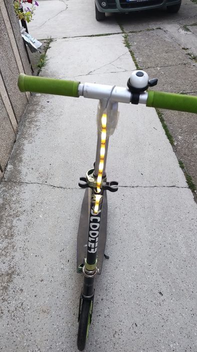 Trotinetă copii, vârsta recomandată 7-14 ani