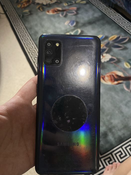 Samsung (A51) на запчасти.
