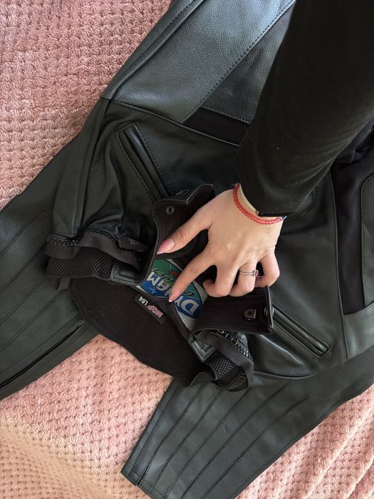 Кожен дамски мото панталон