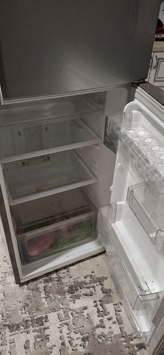 Холодильник LG срочно продам