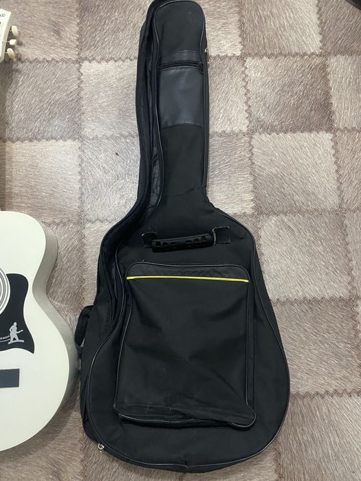 акустическая гитара в отличном состоянии