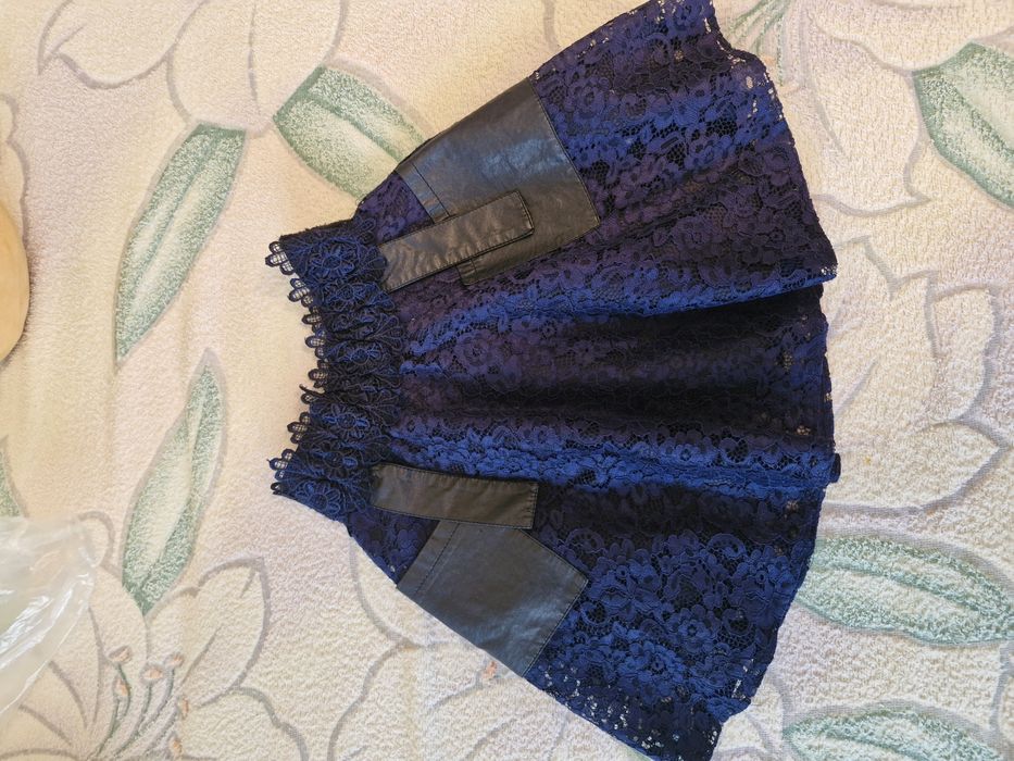 Продам вещи на девочку, примерно на 10 лет.