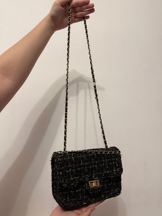 Сумки черные……….