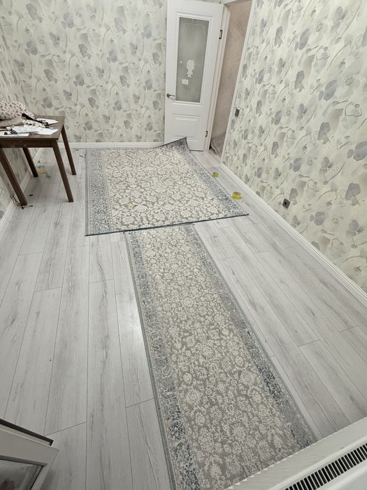 Срочно продам ковры 200х2500 размера