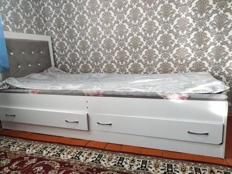 Кровать 2 шт сатылады срочно