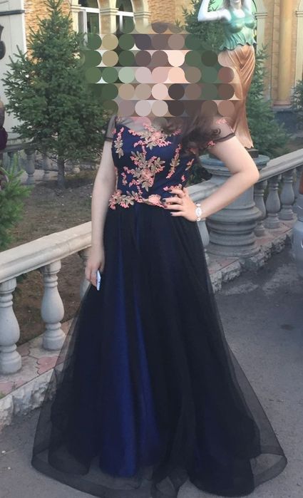 Продаю нарядное платье