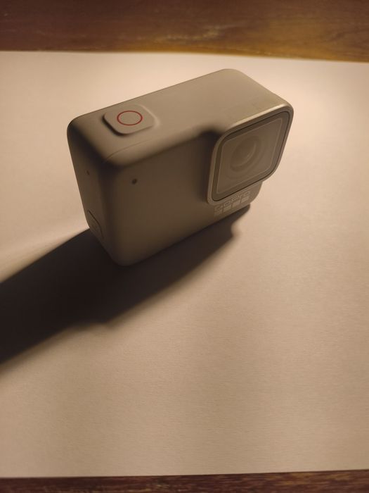 Go pro hero 7 white