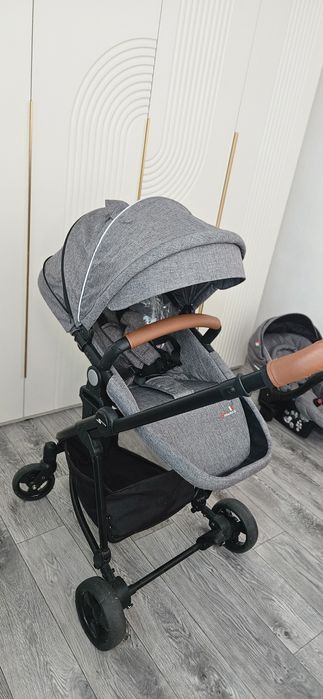 Продам коляску 3 в 1 ,абсолютно новая