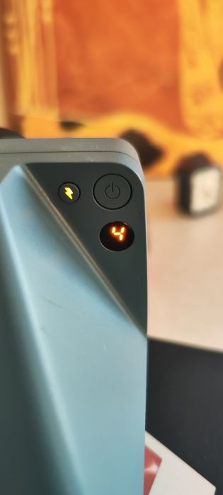 Фотоапарат за моментни снимки Polaroid Now+