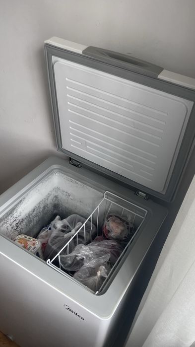Морозильник Midea 99л.