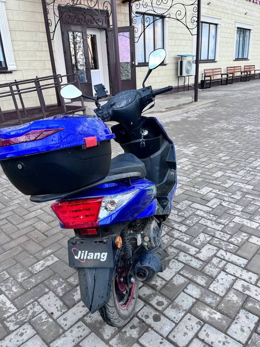 Продам скутер м8