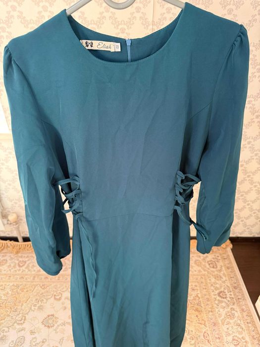 Продам платье новое