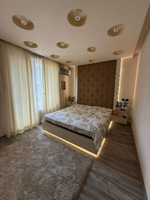 Дава се под наем Двустаен апартамент в Пловдив, Кършияка - 77 кв.м за 700 € - Снимка #3