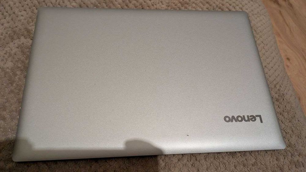 Lenovo IdeaPad 320-15IAP за резервни части или за ремонт.