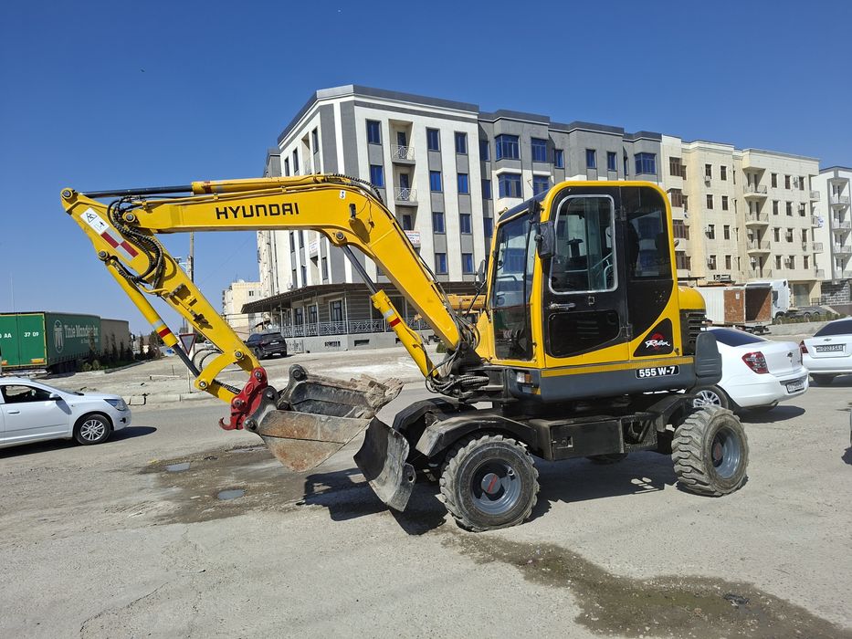 Мини экскаватор Хундай 55 сотилади