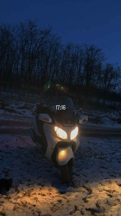 Vând suzuki 2010 650cc