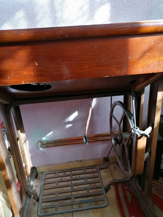 Masina de cusut Ileana Cugir 1962