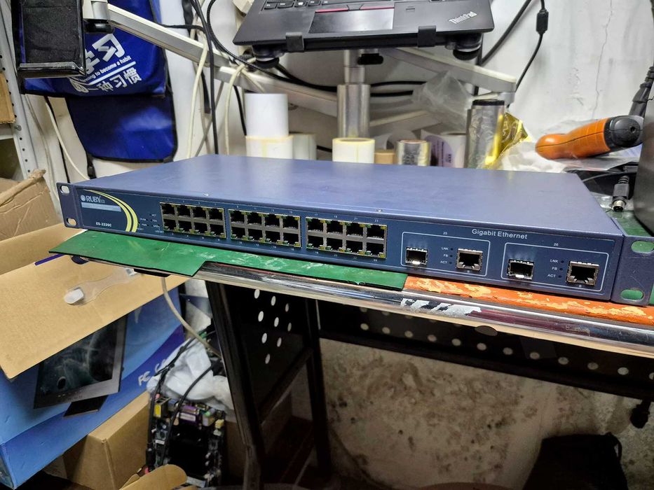 Управляемый коммутатор switch Rubytech ES-2226 24x10/100,2x10/100/1000