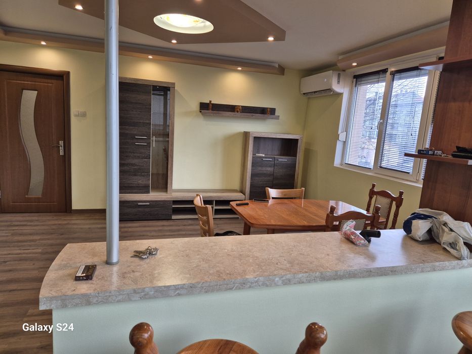 Дава се под наем Тристаен апартамент в Варна, Младост 1 - 100 кв.м за 698.19 € - Снимка #5