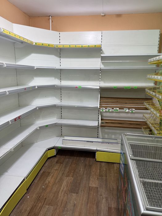 Продается холодильная витрина