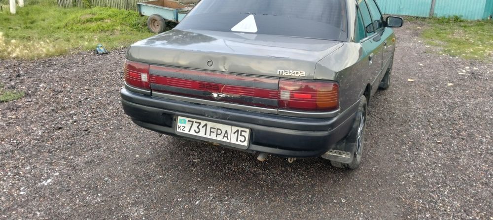 Продам Мазду 323