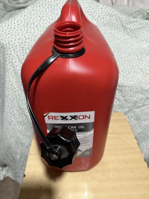 Туба за бензин нова