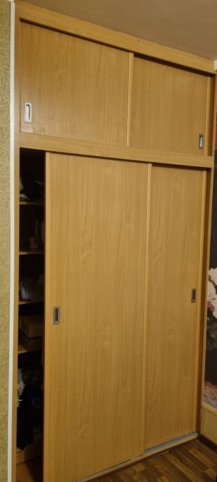 Шкаф купе продаю