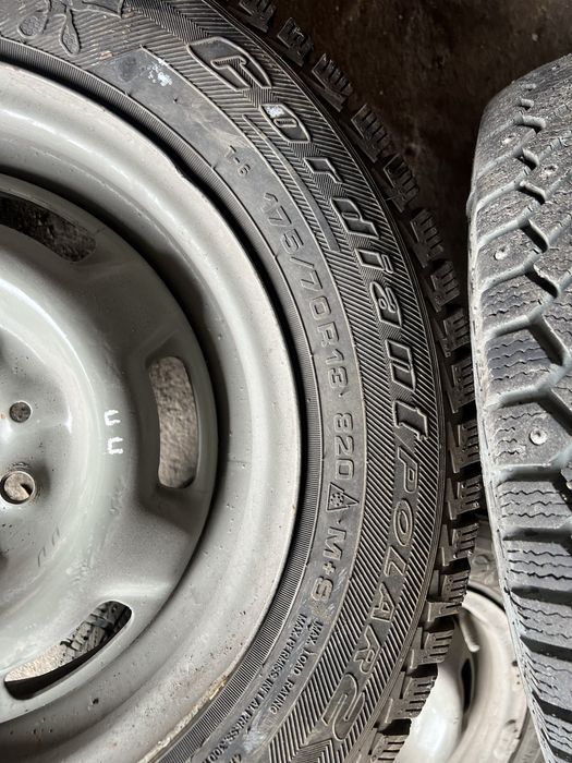 Продаеться резина 175/70 R13  4/98 Зима