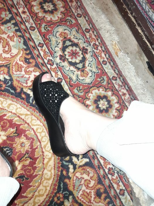 Женские шлепанцы На платформе.