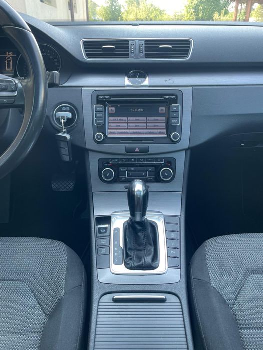 Vw Passat 2.0 TDI | DSG, Pano, Navi, Led | Imp Germania