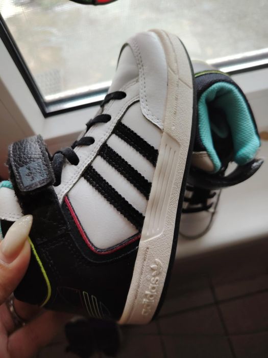 Детски обувки тип кецове Adidas