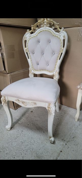 Mobila ,masa cu scaune ,de lemn masiv,