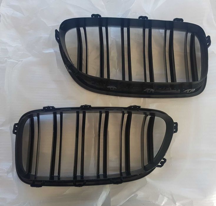 Бъбреци / Решетки за BMW F10 / F11 ; Черен Гланц Двойни