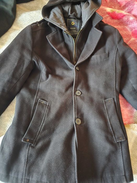 Мъжко палто с качулка