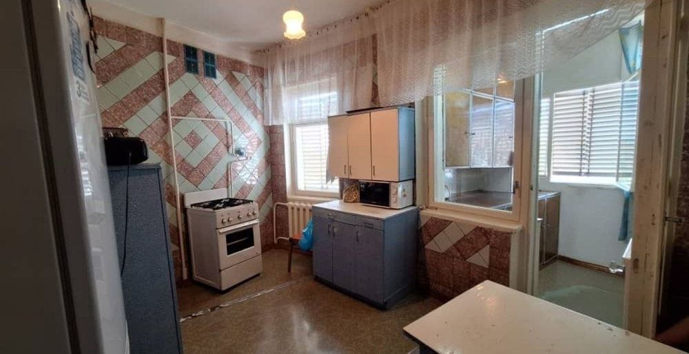 Продаётся квартира Юнусабад 15кв 4/5/5