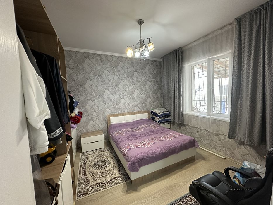 Продам добротный дом в центре Каскелена