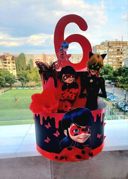 Изработвам картонени торти