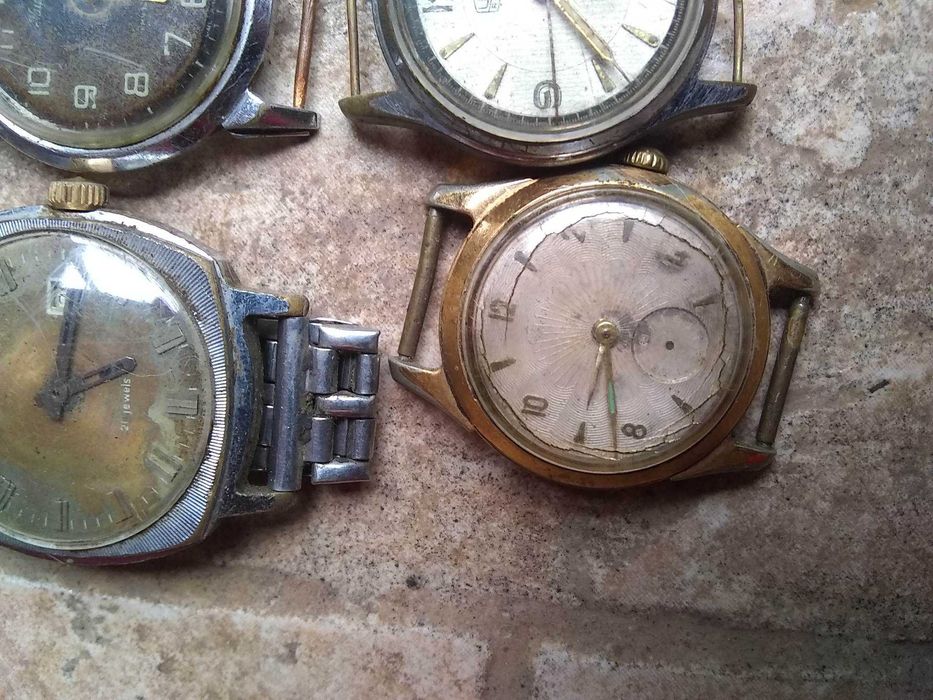 Стар ръчен часовник