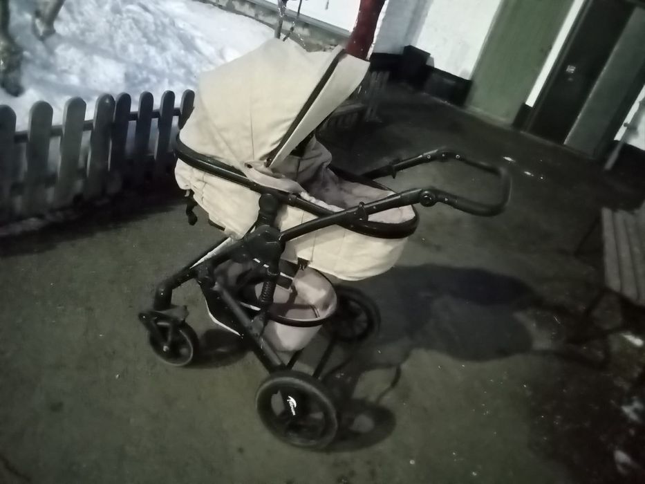 Продам детскую коляску. Зима-лето