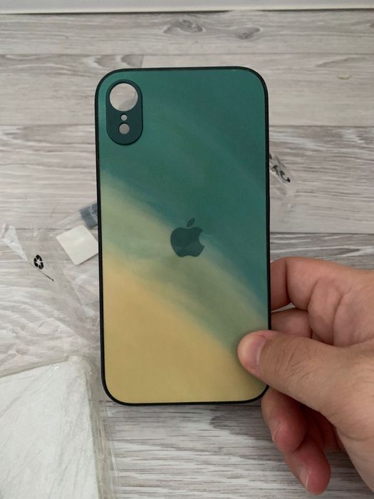 Чехлы на Айфон продам