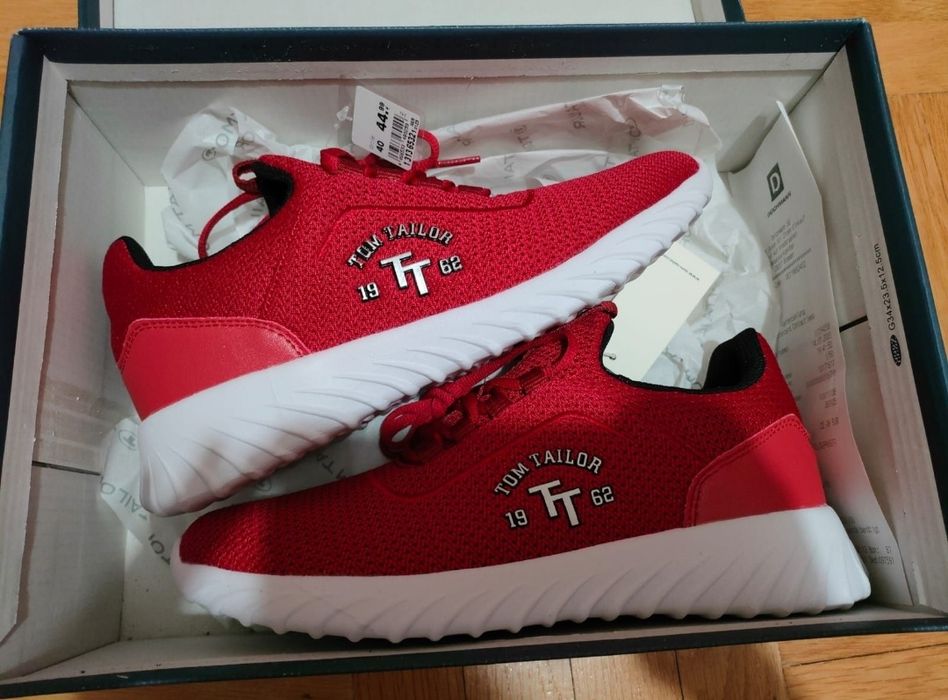маратонки Tom Tailor номер 40