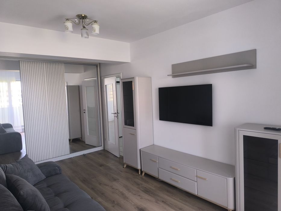 De închiriat apartament 2 camere zona Berceni