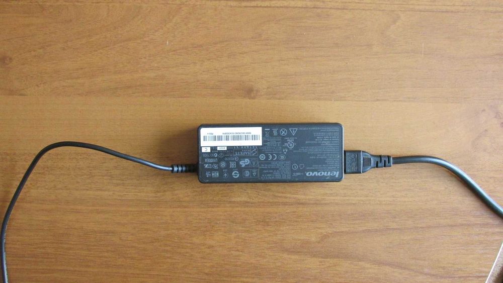 17.3 инча Sony с Intel i7-3612QM,Full HD,SSD,Blu-Rey,подсветка