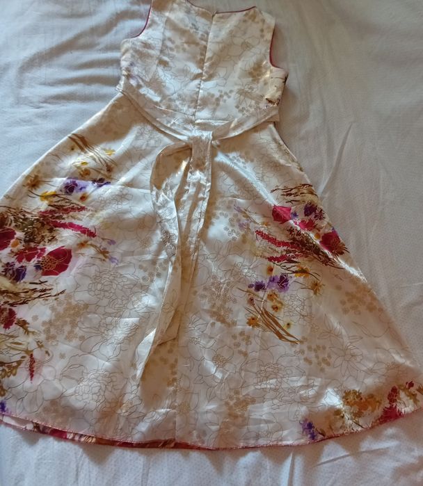 Цветна детска рокля