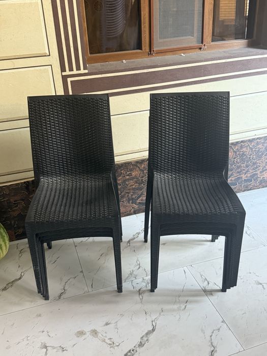 Стул сотилади йанги