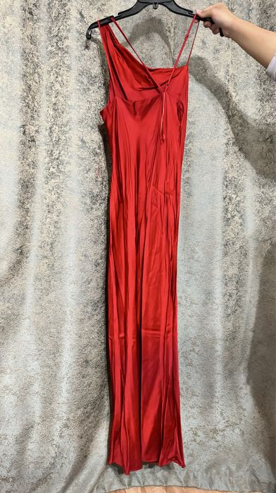 Платье Zara атласное