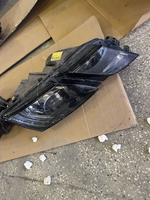 Scoda octavia 3 17г фейс фарове ОЕМ комплект