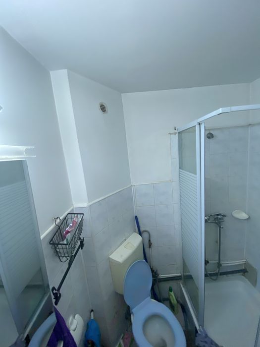 Vand Garsoniera Prundu Etaj 1 Mobilata Gaze Pret 27000€