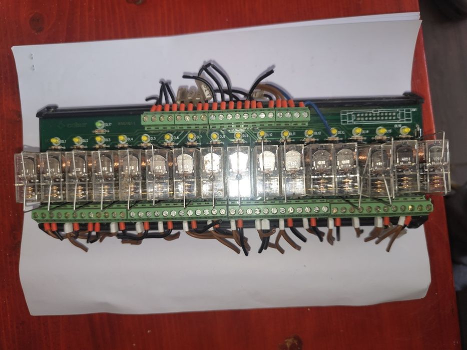 Modul releu Cabur XR161E24 – 16 canale, 24V DC, 16A