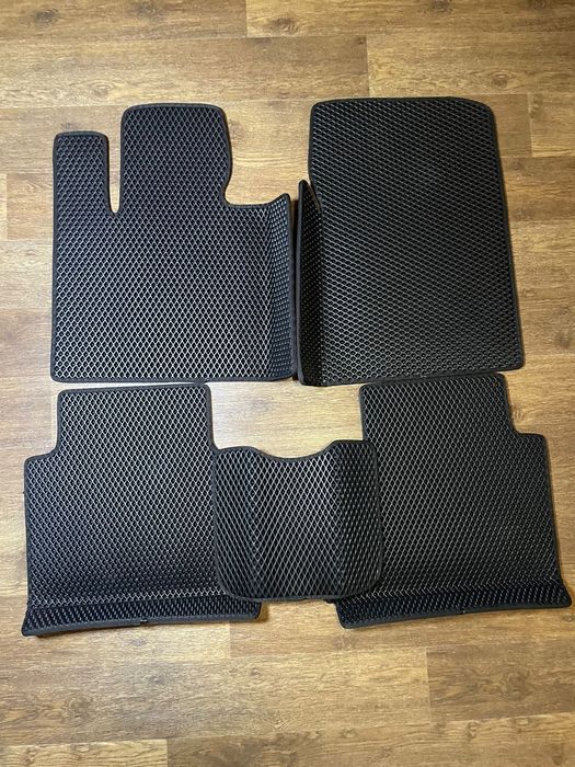 Продам автомобильные коврики